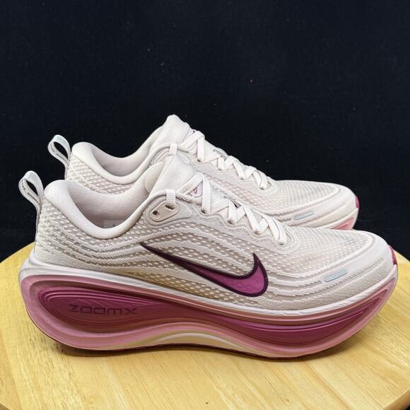 Nike Women’s Vomero Plus Silt Red Bordeaux Sweet Beet HV8154-602 Size 9.5 - Picture 5 of 9